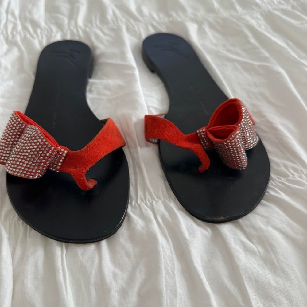 Giuseppe Zanotti Embellished Red and Black Suede Rhinestone Sandals - Picture 4 of 5